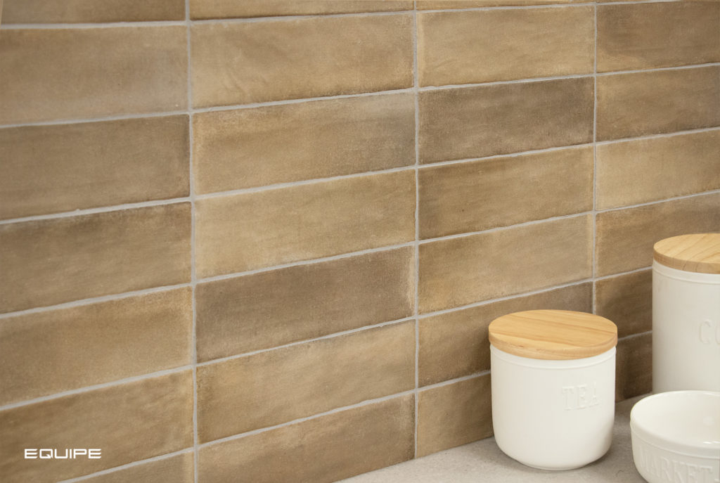 EQUIPE_SABBIA_CINNAMON_65X20-1-1024x687